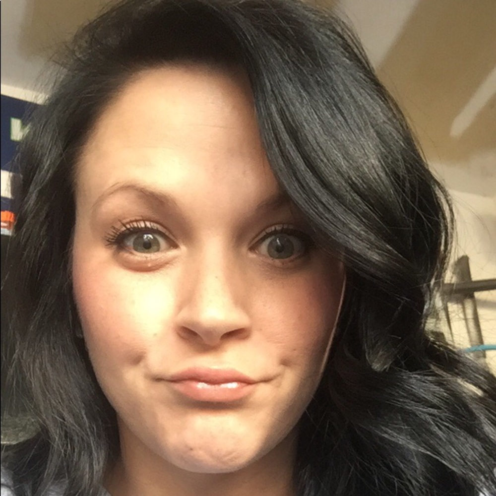 Meet your Posher, Meagan